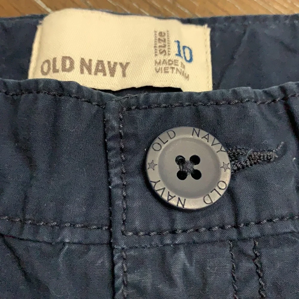 Old Navy 3” navy cotton shorts Size 10